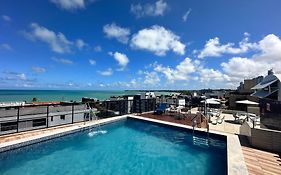 Apartamento Flat, 50 metros da praia